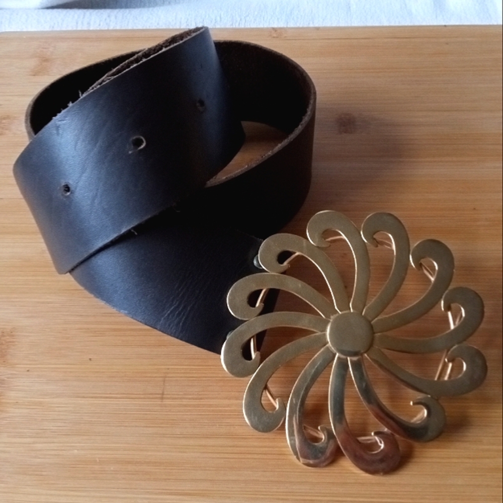 VINTAGE GENUINE LEATHER BELT Wide Brown w/ BIG 5" Gold Buckle 32 S/M (31"-35.5")